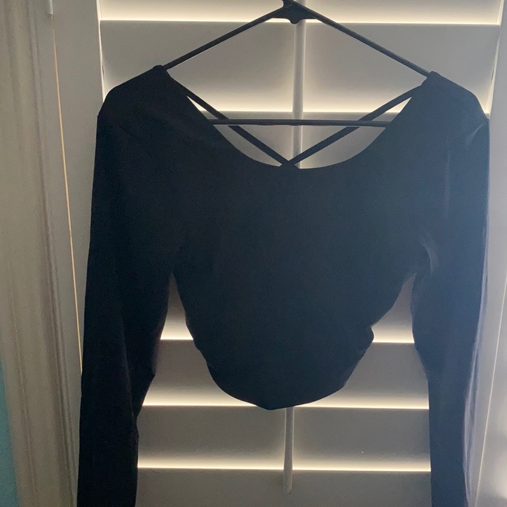 amazon workout top with design back